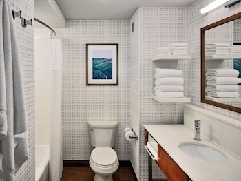 Room, 2 Queen Beds, Accessible (Hearing)