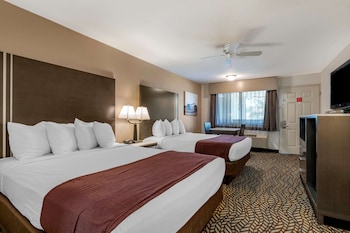 Standard Room, 2 Queen Beds, Non Smoking, Microwave