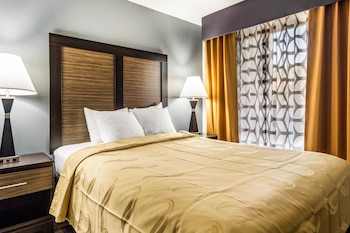 Standard Room, 1 Queen Bed, Non Smoking