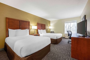 Standard Room, 2 Double Beds, Non Smoking