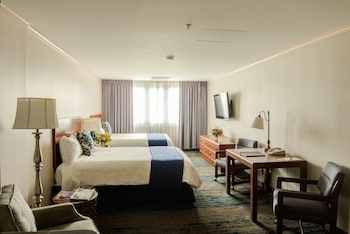 Deluxe Room, 2 Double Beds