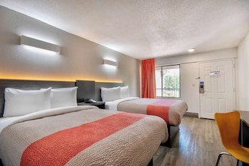 Deluxe Room, 2 Double Beds, Smoking, Refrigerator & Microwave