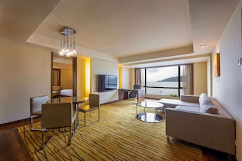 Regency, Executive Suite