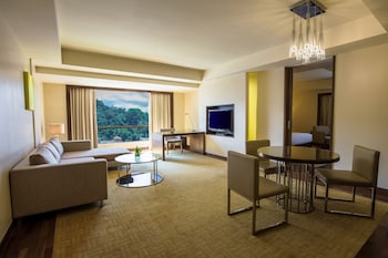 Regency, Suite