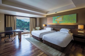 Room, 2 Twin Beds (View)