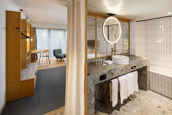 Single Room, 1 Twin Bed, Garden View