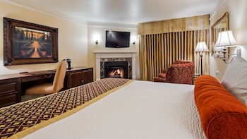 Deluxe Room, 1 King Bed, Accessible