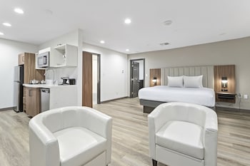 Suite, Multiple Beds, Non Smoking
