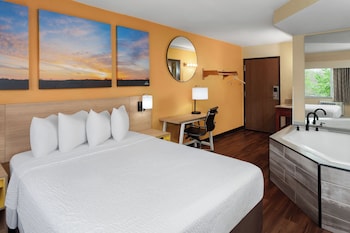 Studio Suite, 1 Queen Bed, Non Smoking