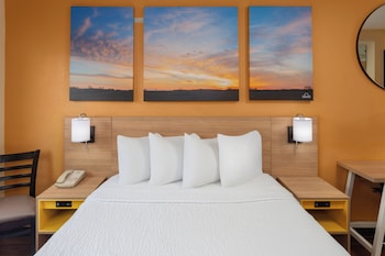 Studio Suite, 1 Queen Bed, Non Smoking