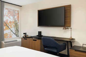 Room, 1 King Bed