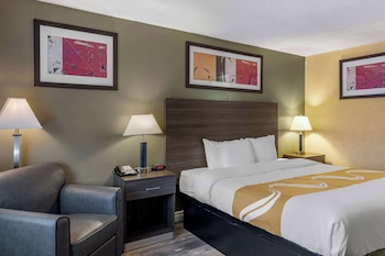 Executive Room, 1 King Bed, Non Smoking, Courtyard Area