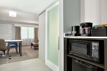 Suite, 2 Queen Beds, Mountain View (Roll-In Shower)