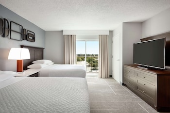 Room, 2 Queen Beds, Mountain View