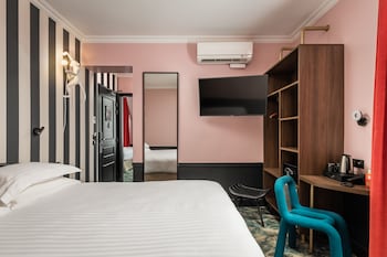 Adjoining Rooms for 3 People