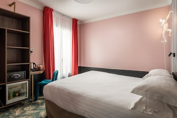 Adjoining Rooms for 3 People
