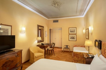 Standard Room, Multiple Beds, Non Smoking