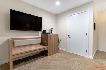 Suite, Multiple Beds, Non Smoking, Refrigerator & Microwave (Living Room;with Sofabed)