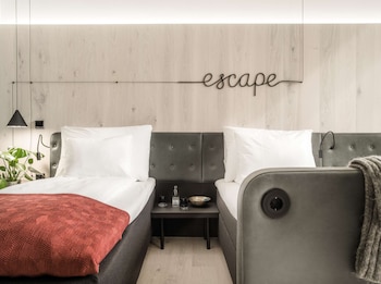 Deluxe Twin Room, 2 Twin Beds, Accessible, Park View