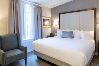 Superior Room, 1 King Bed, Non Smoking (with Sofabed)