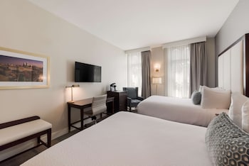 Standard Room, 2 Queen Beds, Non Smoking (Walk-in Shower)