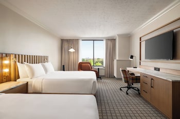 Standard Room, 2 Queen Beds, Accessible (Communications)
