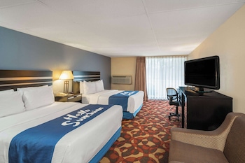 Room, 2 Queen Beds, Non Smoking