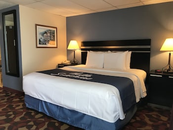 Room, 1 King Bed, Non Smoking