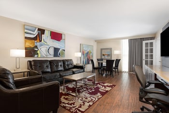 Suite, 1 King Bed, Non Smoking (One-Bedroom Suite)