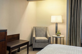 Standard Room, 2 Double Beds, Non Smoking (Mobility Accessible, Tub)