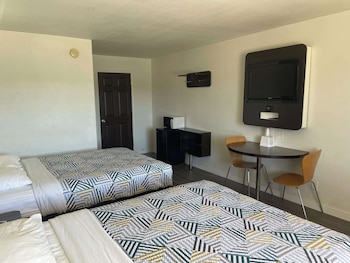 Standard Room, 2 Double Beds, Non Smoking