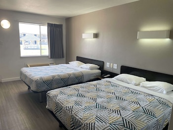 Standard Room, 2 Double Beds, Non Smoking