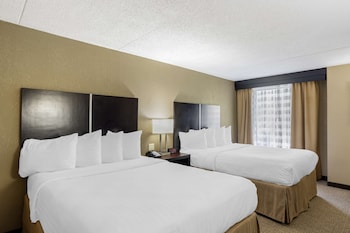 Standard Room, 2 Queen Beds, Non Smoking, Microwave