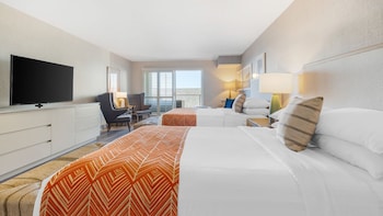 Standard Room, 2 Queen Beds, Balcony, Courtyard View