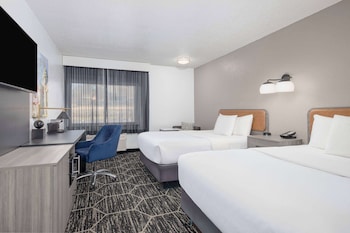 Room, 2 Queen Beds, Non Smoking
