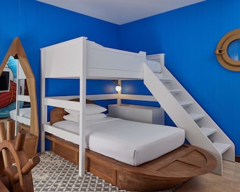 Room, 2 Bedrooms (Pirate Theme, Bunk Beds)
