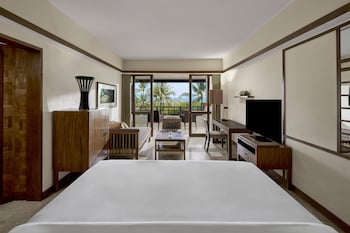 Club Room, 1 King Bed, Ocean View