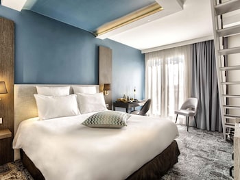 Superior Duplex (1Double and 2Single Beds, Spa Access)