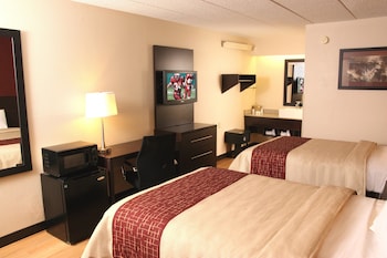 Deluxe Room, 2 Double Beds (Smoke Free)