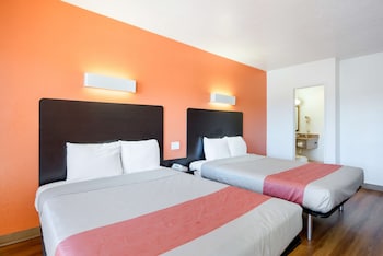 Standard Room, 2 Queen Beds, Non Smoking