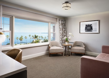 Suite, 1 King Bed (King Suite Ocean)