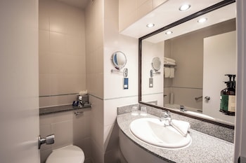 Standard Room, 1 Queen Bed