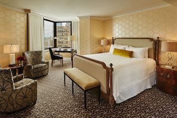 Deluxe Room, 1 King Bed, Accessible, City View