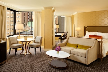 Deluxe Room, 1 Queen Bed, Accessible, City View