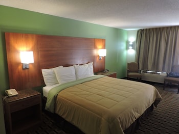 Standard Room, 1 King Bed, Non Smoking, Refrigerator & Microwave