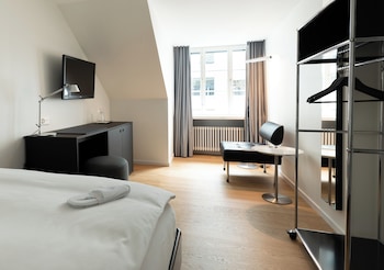 Boutique Queen Room