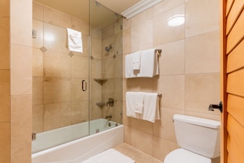 Junior Suite, 2 Queen Beds, Ocean View