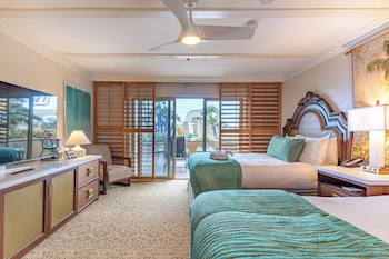 Standard Room, 2 Queen Beds, Partial Ocean View