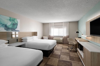 Room, 2 Queen Beds, Non Smoking