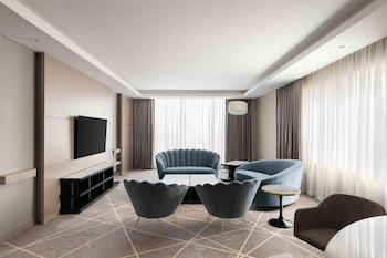 Executive Suite (Lounge Access)